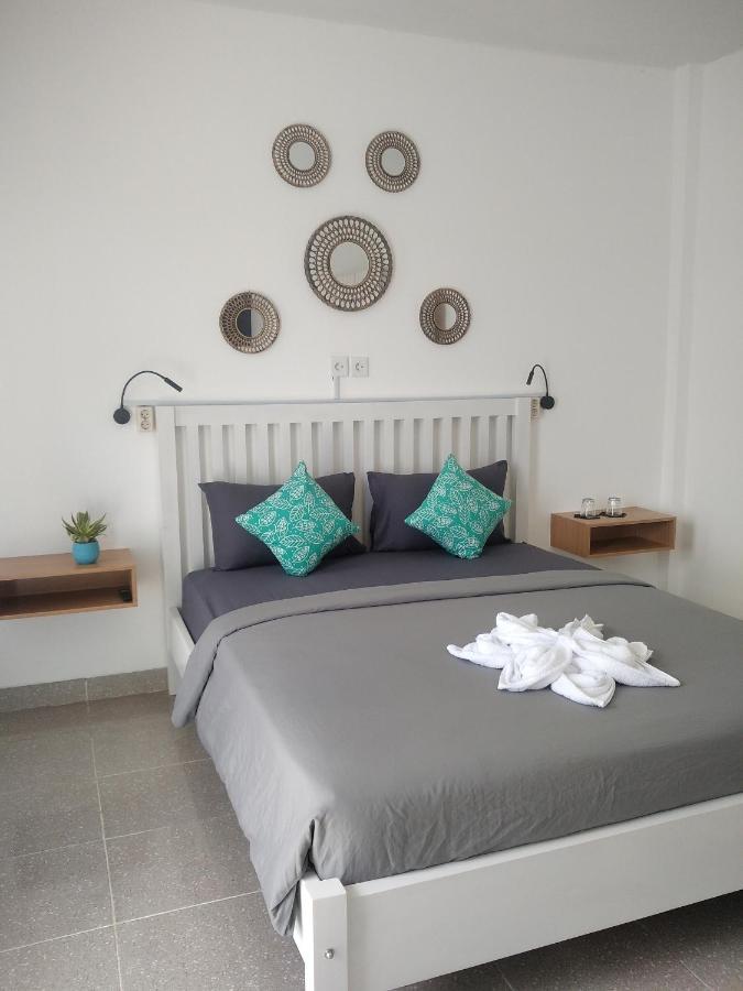 Anjo Maumere Hotel & Restaurant Экстерьер фото