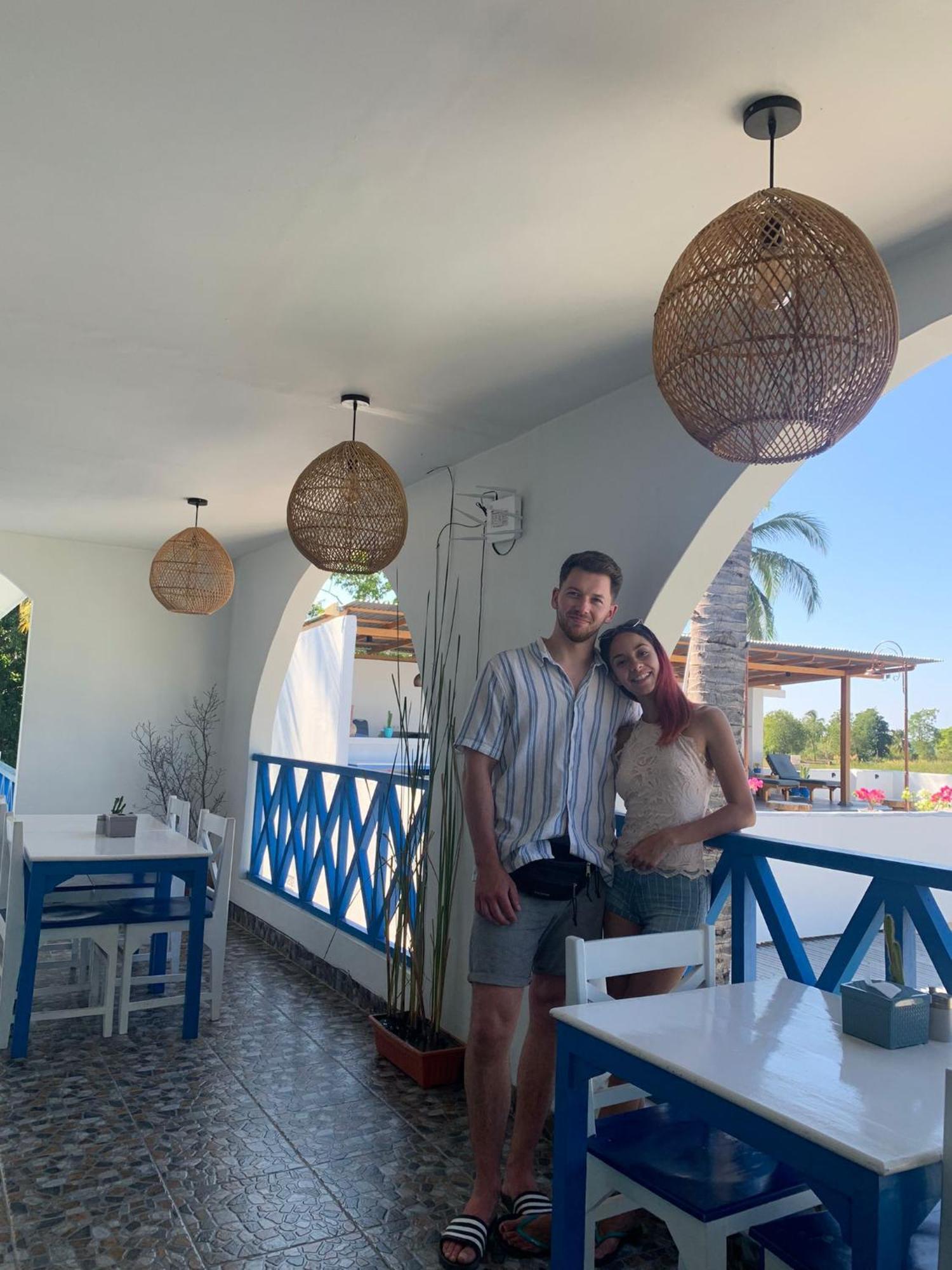 Anjo Maumere Hotel & Restaurant Экстерьер фото